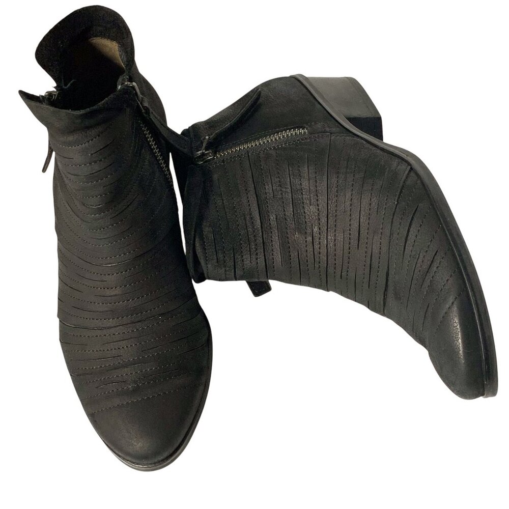 Paul Green Malibu Sliced Black Nubuck Zip Booties‎